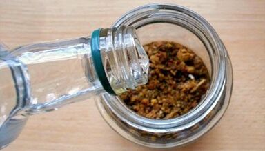 propolis at pulot upang madagdagan ang potency